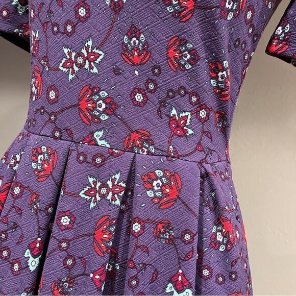 LuLaRoe Floral paisley print knee length  short sleeve Amelia dress - Picture 4 of 14